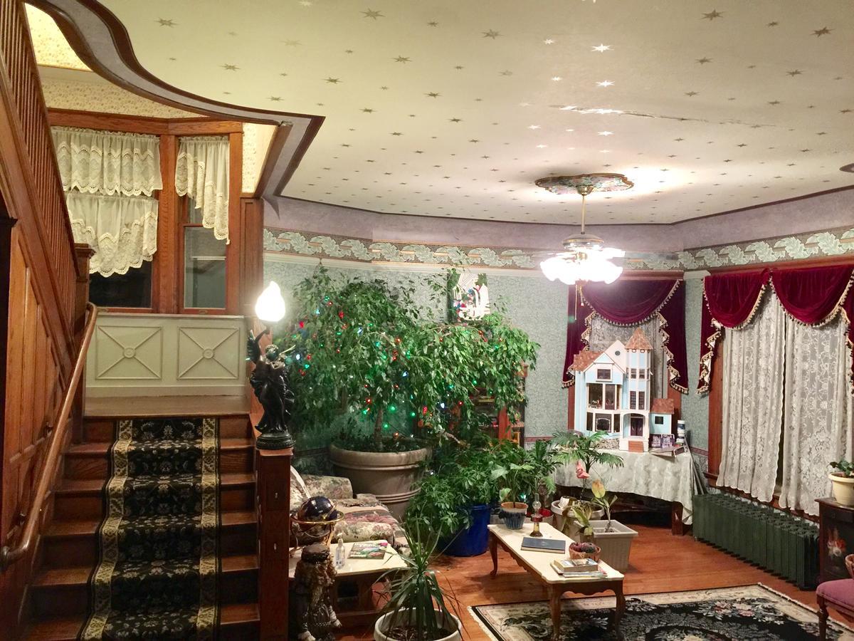 Scarlett House Victorian B & B 제인즈빌 외부 사진