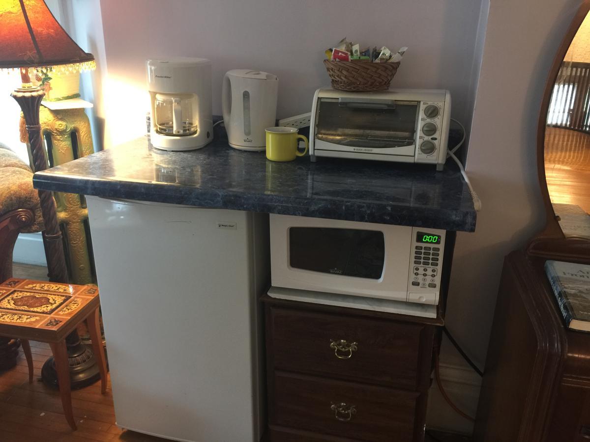 Scarlett House Victorian B & B 제인즈빌 외부 사진