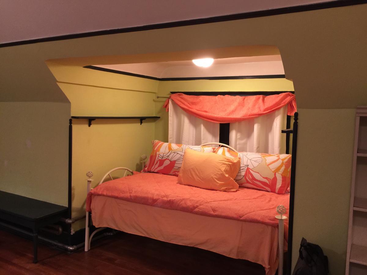 Scarlett House Victorian B & B 제인즈빌 외부 사진
