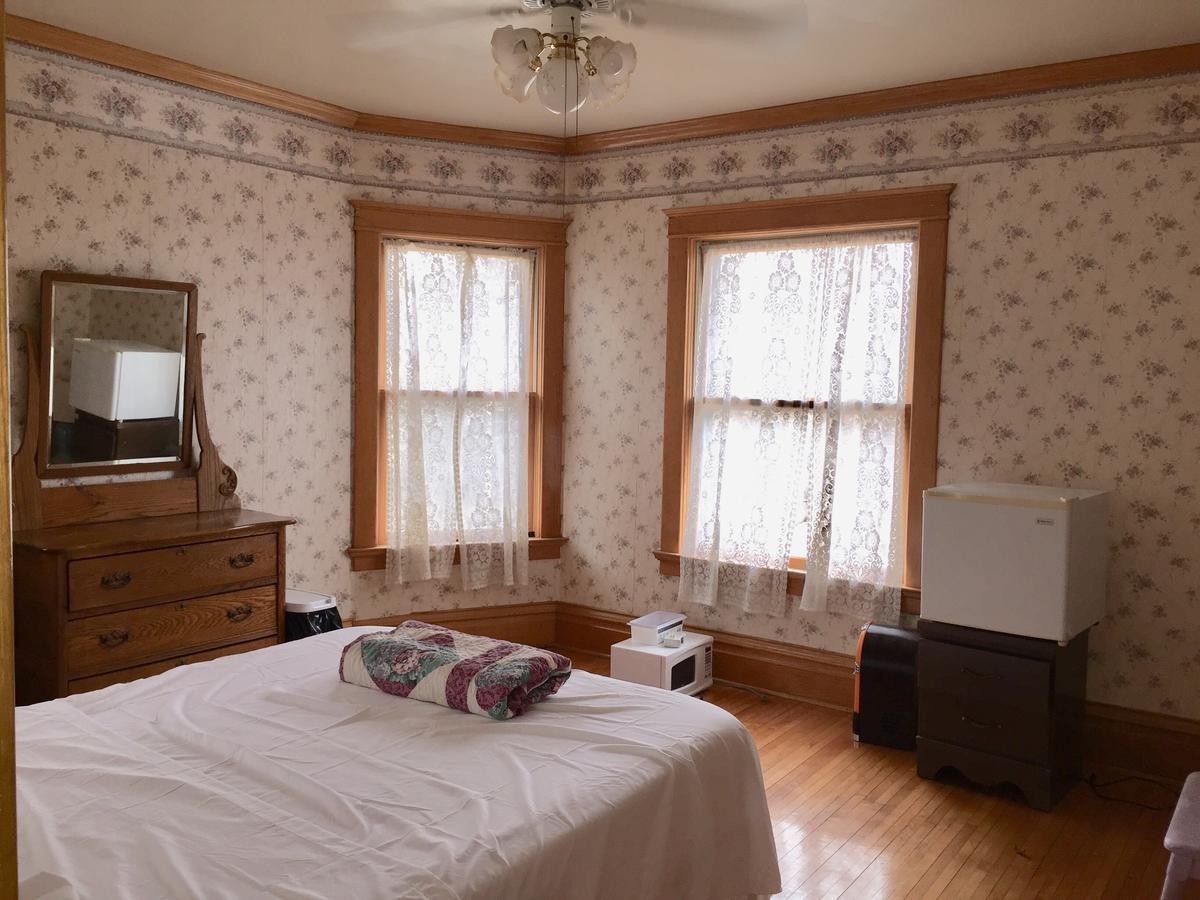 Scarlett House Victorian B & B 제인즈빌 외부 사진